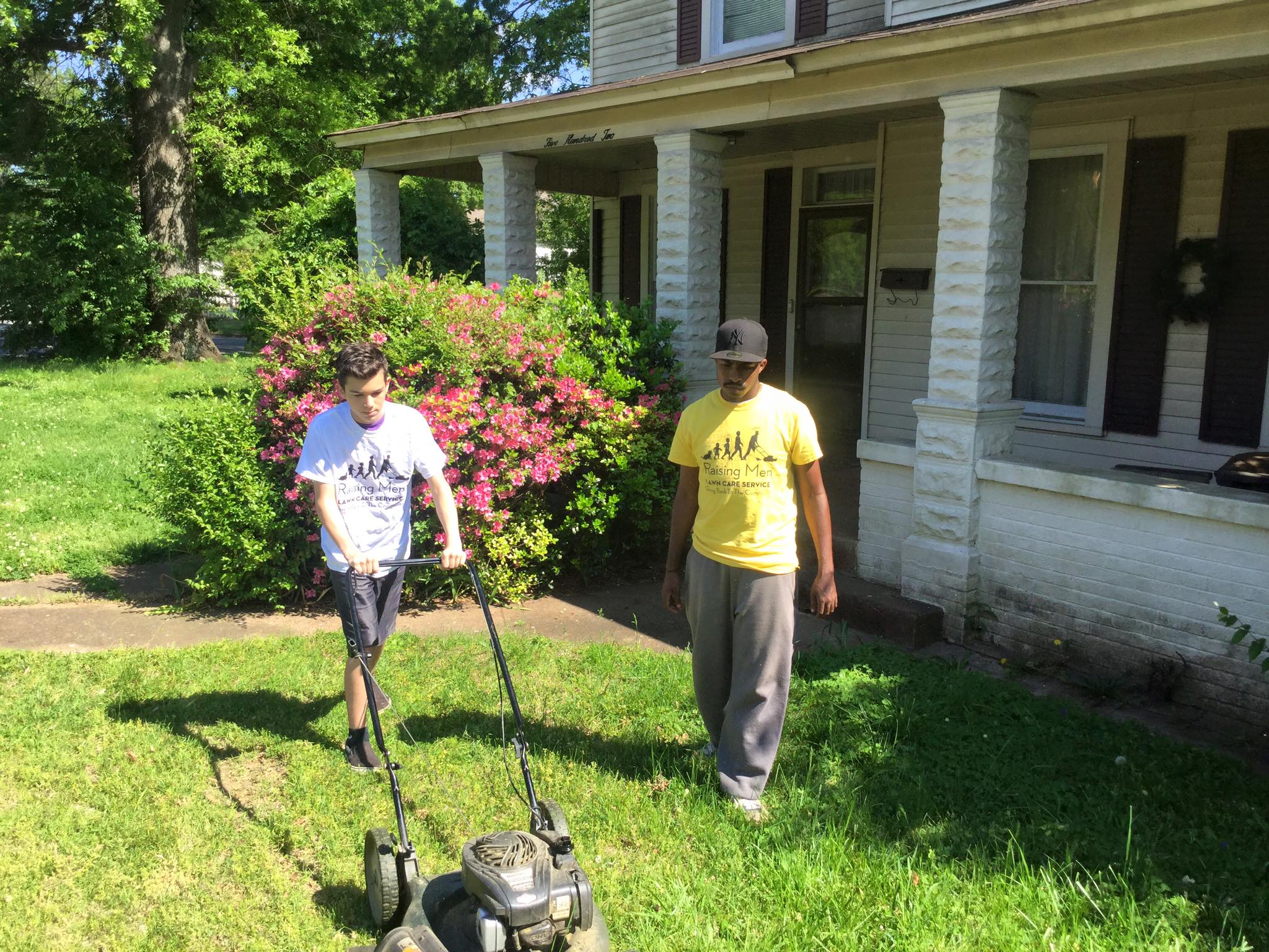 Need a Trusted Guy Mowing Lawn Near You? Call Best Lawn Guy MN